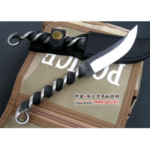 Handcrafted Twisted Knife, Model 01