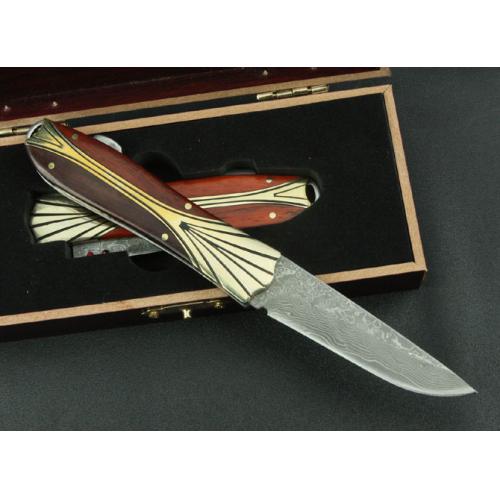 Little Red Star Damascus Folding Knife (Small)