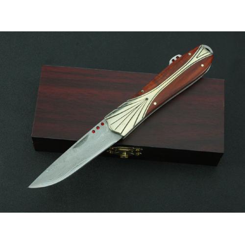 Little Red Star Damascus Folding Knife
