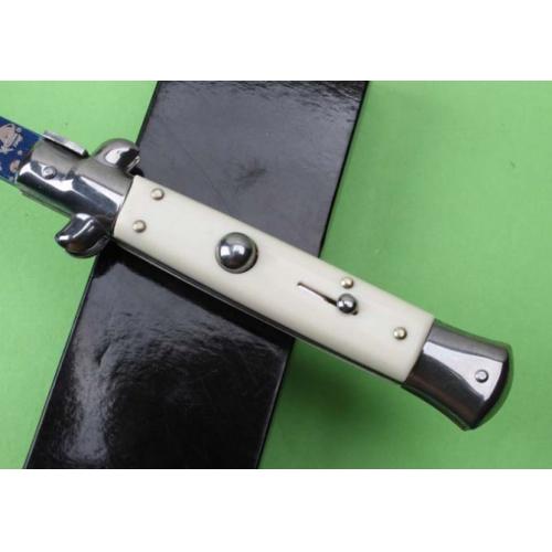 2016 Edition 9-Inch AKC Italian Stiletto (Blue Point Replica)