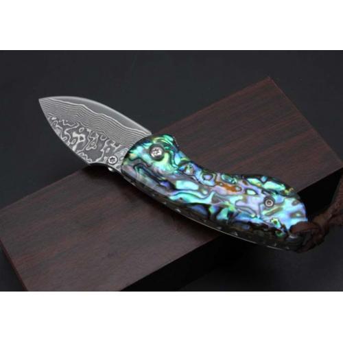 Damascus Collector\'s Edition Folding Knife