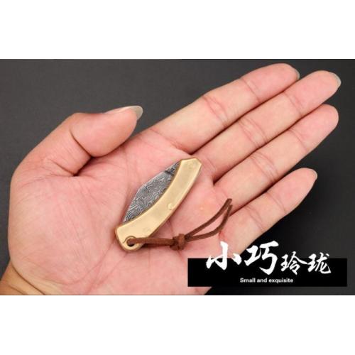 Heaven-Sent Mini Kukri - Keychain Folding Knife