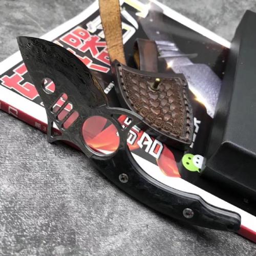 Damascus Shark Knife with Integrated Luminous Carbon Fiber Handle