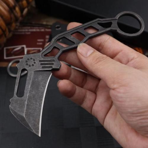 Introducing the New Quartermaster Claw Knife