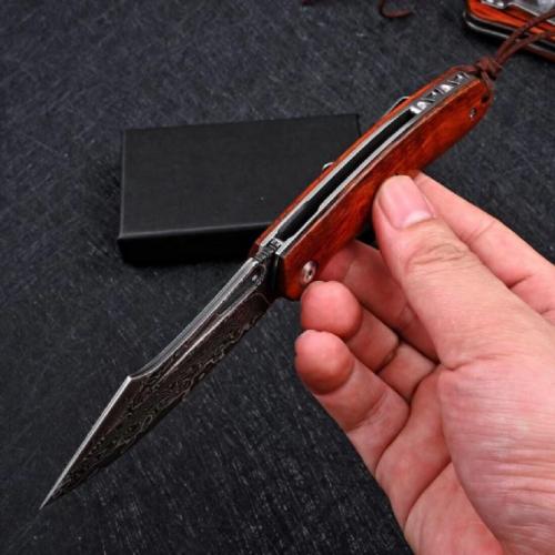 VG10 Damascus Folding Knife - Bull Shark