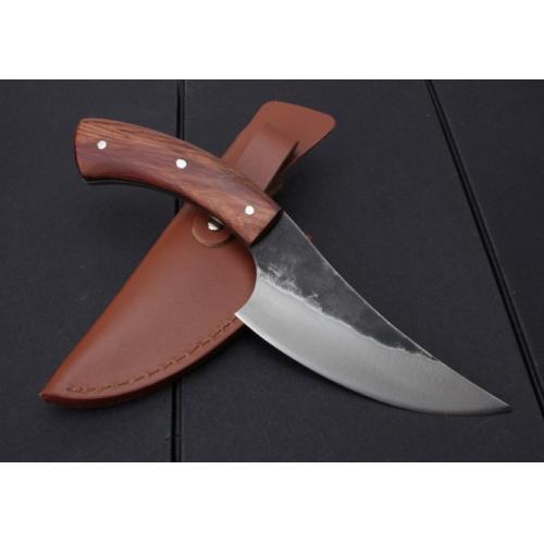 Handcrafted Triangular Tiger Forged Knife: A Masterpiece of Precision and Artistry