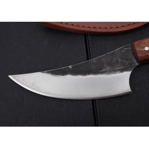 Handcrafted Triangular Tiger Forged Knife: A Masterpiece of Precision and Artistry