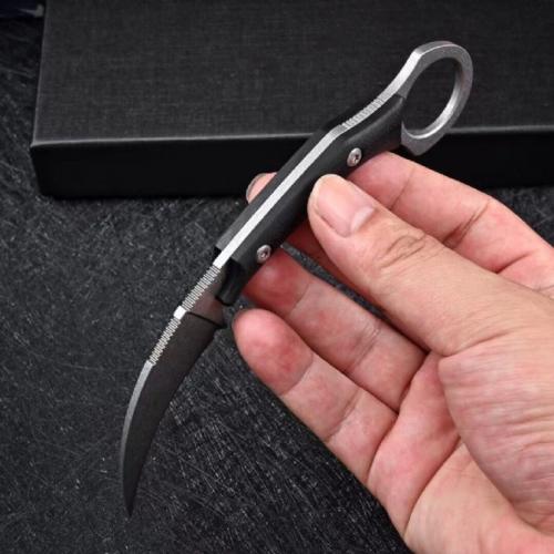 Introducing the Bastinelli Wildcat Claw Knife—a perfect blend of precision and design. This knife offers exceptional per