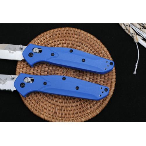 Benchmade 940 Folding Knife with Blue Handle and Combo Edge