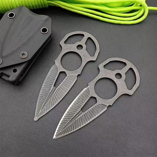 Introducing the Ice Feather Push Dagger: a perfect blend of elegance and precision. Crafted for thos...