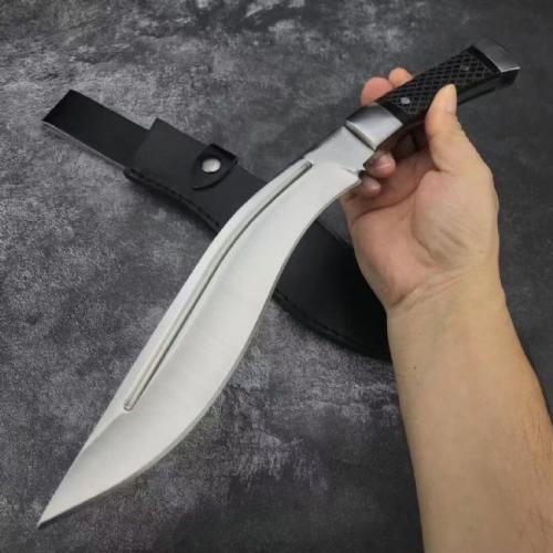 Compact Tactical Kukri Knife: Precision Meets Power