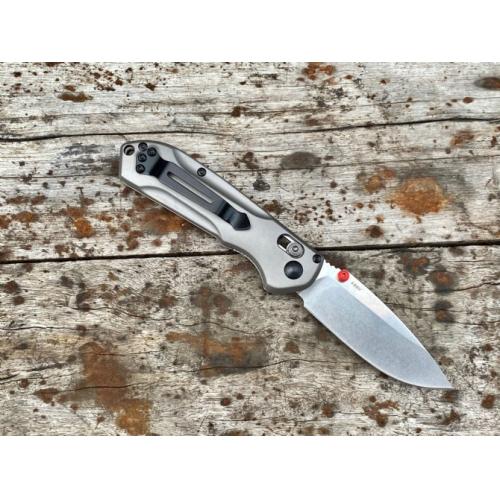 Benchmade 565-1 Titanium Folding Knife