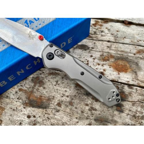Benchmade 565-1 Titanium Folding Knife