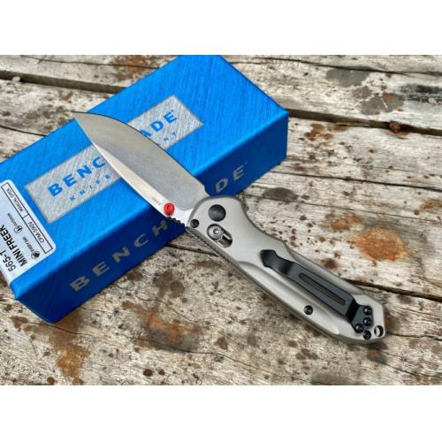 Benchmade 565-1 Titanium Folding Knife