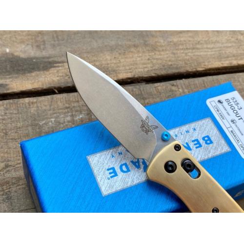 Butterfly 535 Brass Handle Folding Knife: A blend of elegance and precision, this knife features a durable brass handle 