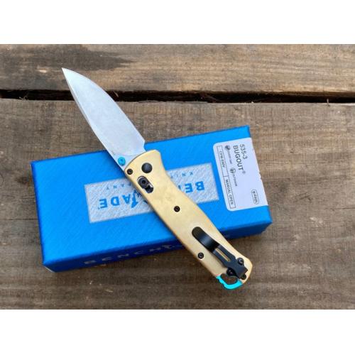Butterfly 535 Brass Handle Folding Knife: A blend of elegance and precision, this knife features a durable brass handle 