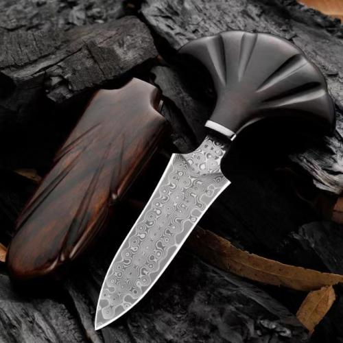 Sakura Push Dagger: Damascus Forged VG10 Steel