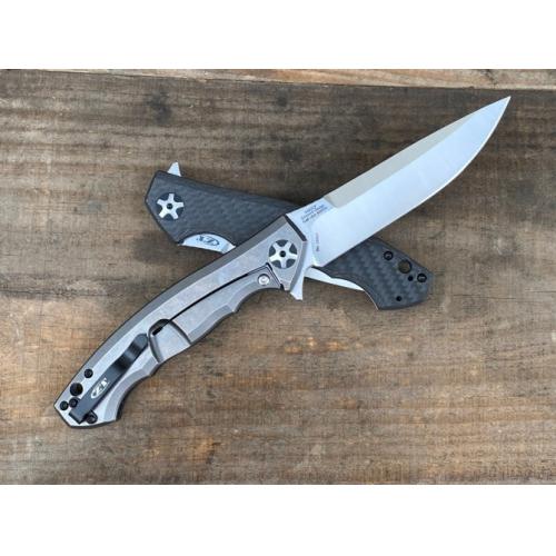 ZT0452 Folding Knife with Carbon Fiber Handle