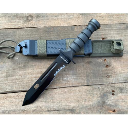 FOX Italian Military Knife: Precision and Craftsmanship in Every Blade