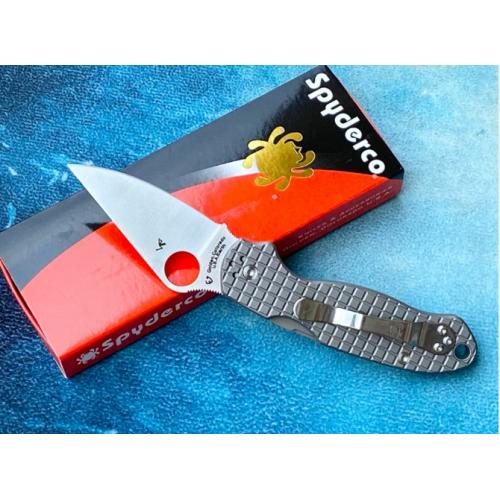 Spyderco C223 Checkered Folding Knife