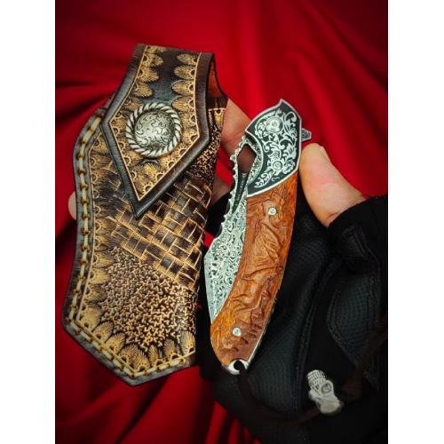 Wolf Howl Damascus Folding Knife