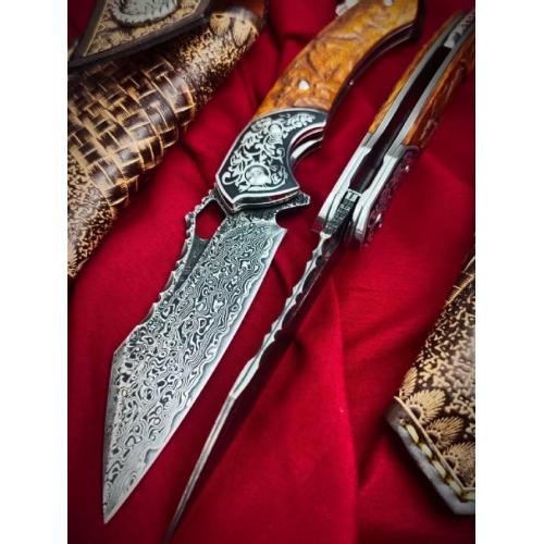 Wolf Howl Damascus Folding Knife