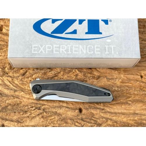 ZT 0470 Ceramic Bearing Quick-Open Folding Knife