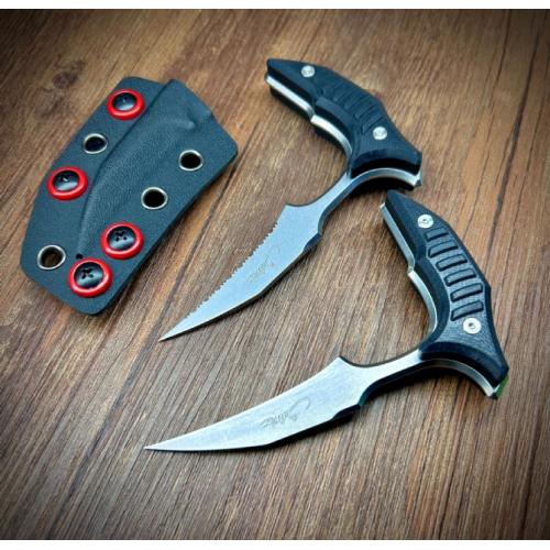 Microtech and Bastinelli present the BEE Push Dagger Collaboration.