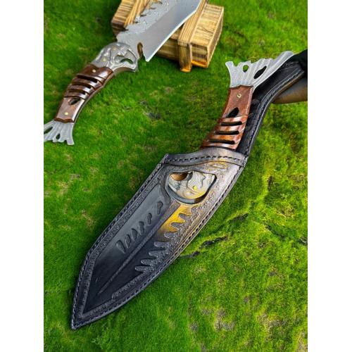 Cloud Piercer Shark Straight Knife
