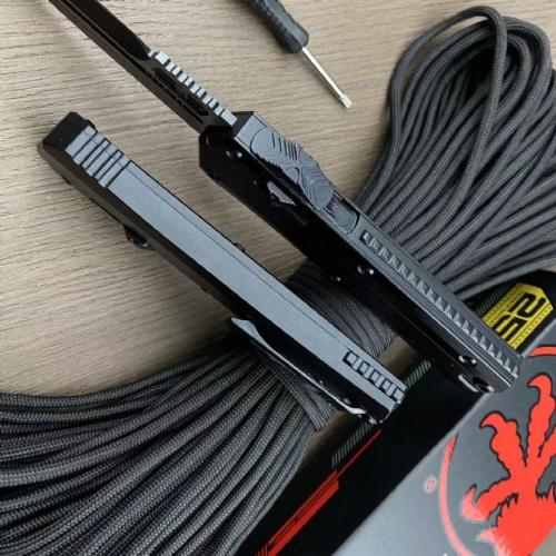 Introducing the Microtech Serpent Black Edition.