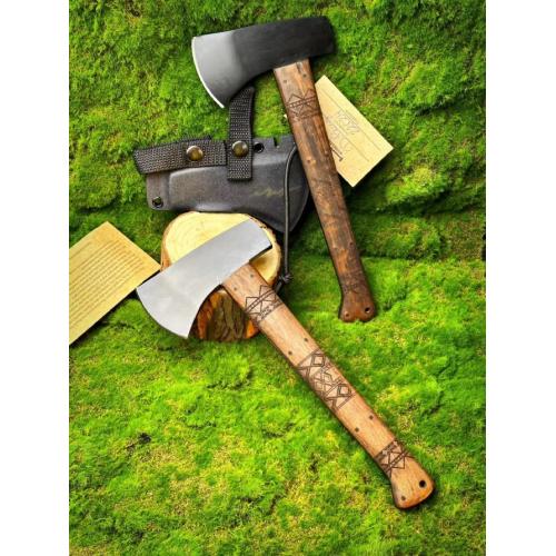 Winkler Walnut Highland Hatchet