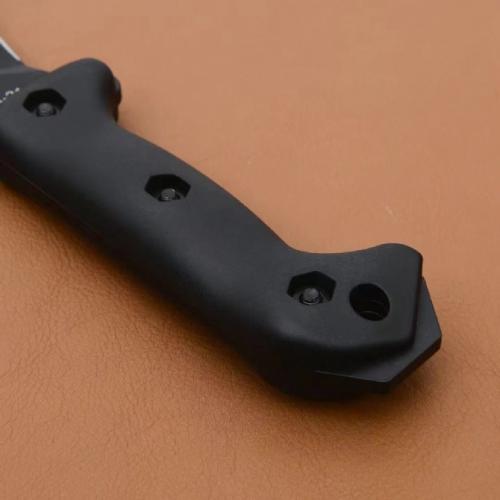 Introducing the KA-BAR Becker Reinhardt BK21 Kukri Machete: a perfect blend of tradition and innovation. Engineered for 