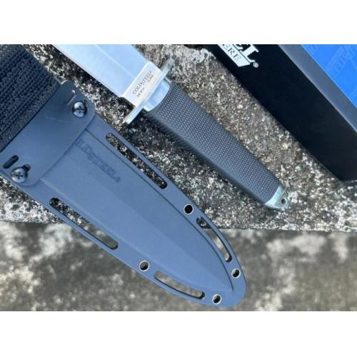 Introducing the Cold Steel San Mai Master Tanto: a masterpiece of craftsmanship and precision. Designed for those who de