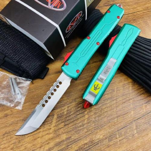 Introducing the Microtech UT85 Bounty Hunter: a perfect blend of precision engineering and bold design. Crafted for thos