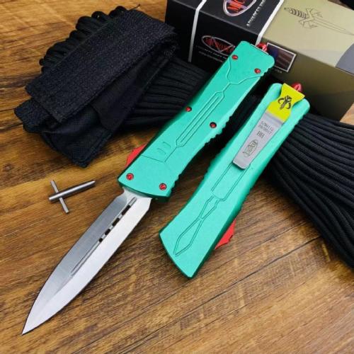 Microtech: Dinosaur Bounty Hunter