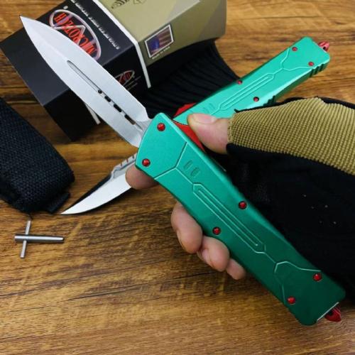 Microtech: Dinosaur Bounty Hunter