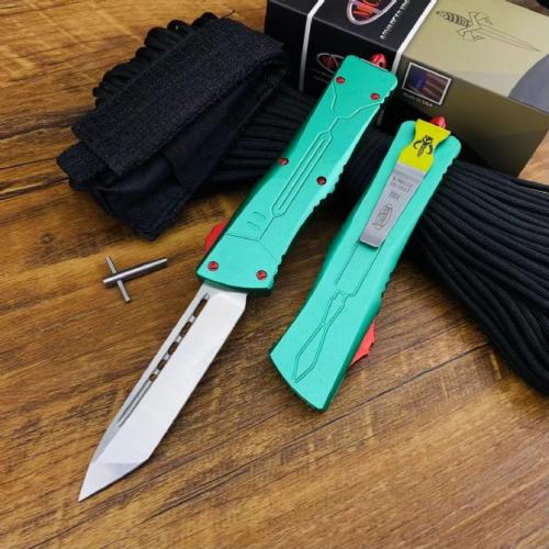 Microtech: Dinosaur Bounty Hunter