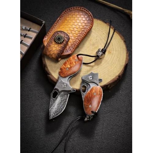 Feather Pattern Damascus Folding Knife