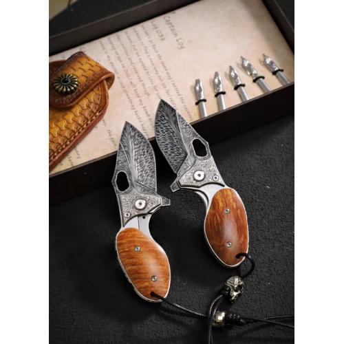 Feather Pattern Damascus Folding Knife