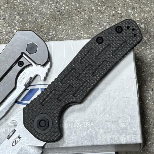 ZT0620CF Titanium Folding Knife with Ceramic Bearings: Precision and Performance in Your Pocket