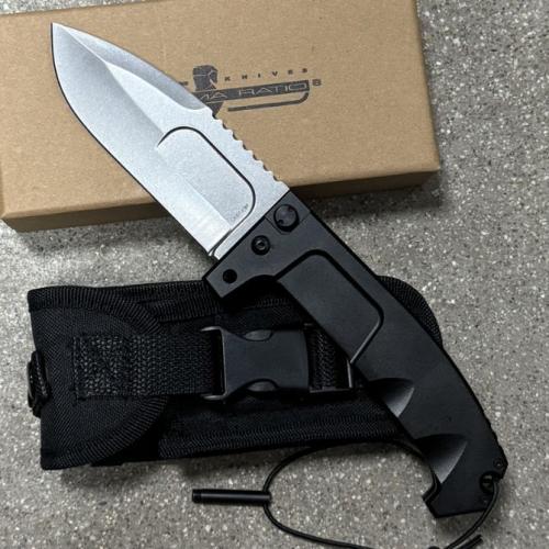 Introducing the Extrema Ratio RAO Tactical Folding Knife: a perfect blend of precision engineering and rugged durability