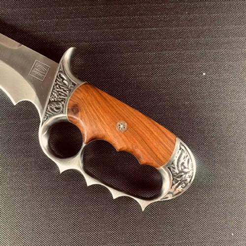 Danu Wristband Knife