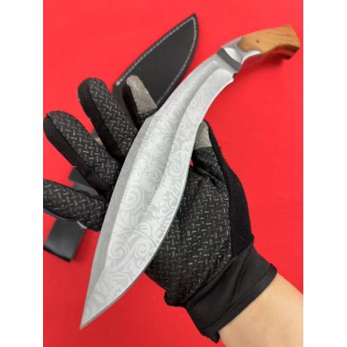 Patterned Kukri Knife: A Fusion of Tradition and Craftsmanship