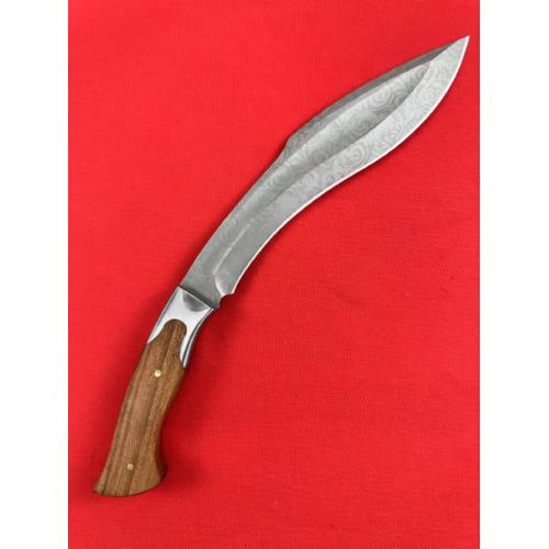 Patterned Kukri Knife: A Fusion of Tradition and Craftsmanship