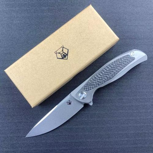 Bear Head Quantum Gen 4 Folding Knife: Carbon Fiber & Titanium