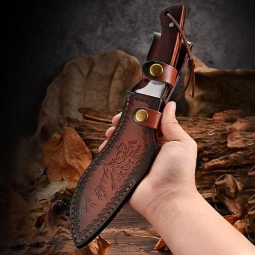 Introducing the Snow Leopard Kukri Knife: a perfect blend of tradition and modern craftsmanship. Designed for both colle