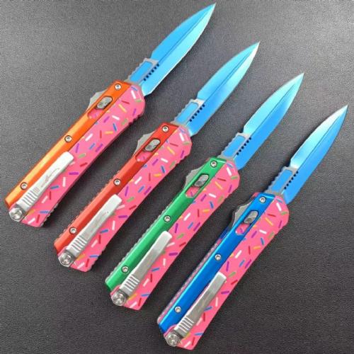 Introducing the Microtech Serpent Donut Large, featuring a sleek zinc-aluminum handle.