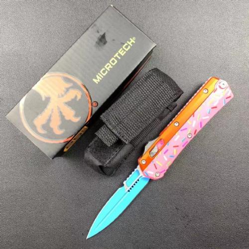 Introducing the Microtech Serpent Donut Large, featuring a sleek zinc-aluminum handle.