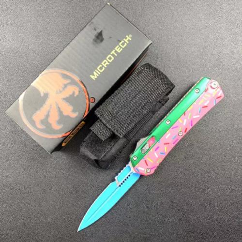 Introducing the Microtech Serpent Donut Large, featuring a sleek zinc-aluminum handle.