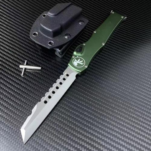 Microtech Halo 6 with Green Handle